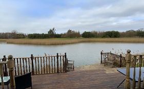 Lakeview Lodge